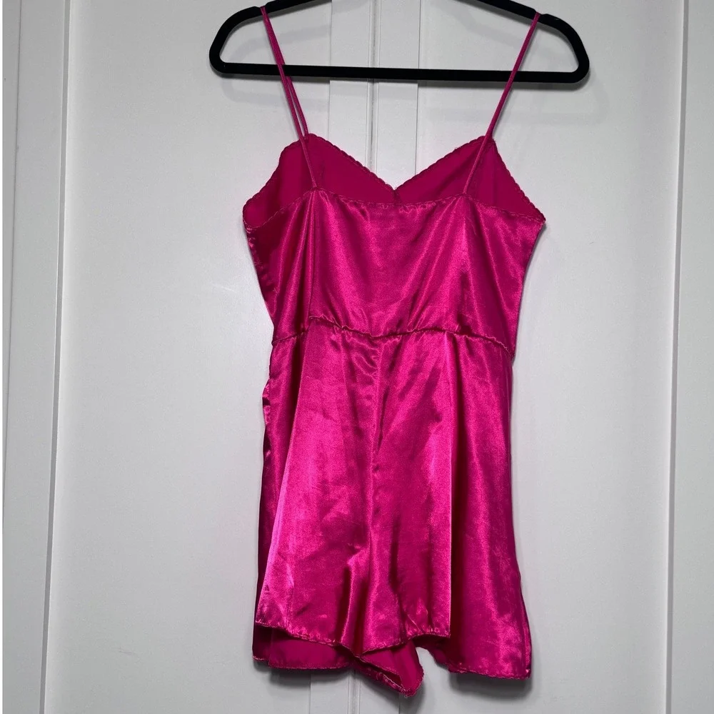 Sedu Vintage Hot Pink Satin Teddy Romper Scalloped Trim Snap Gusset USA Small - Picture 2 of 8